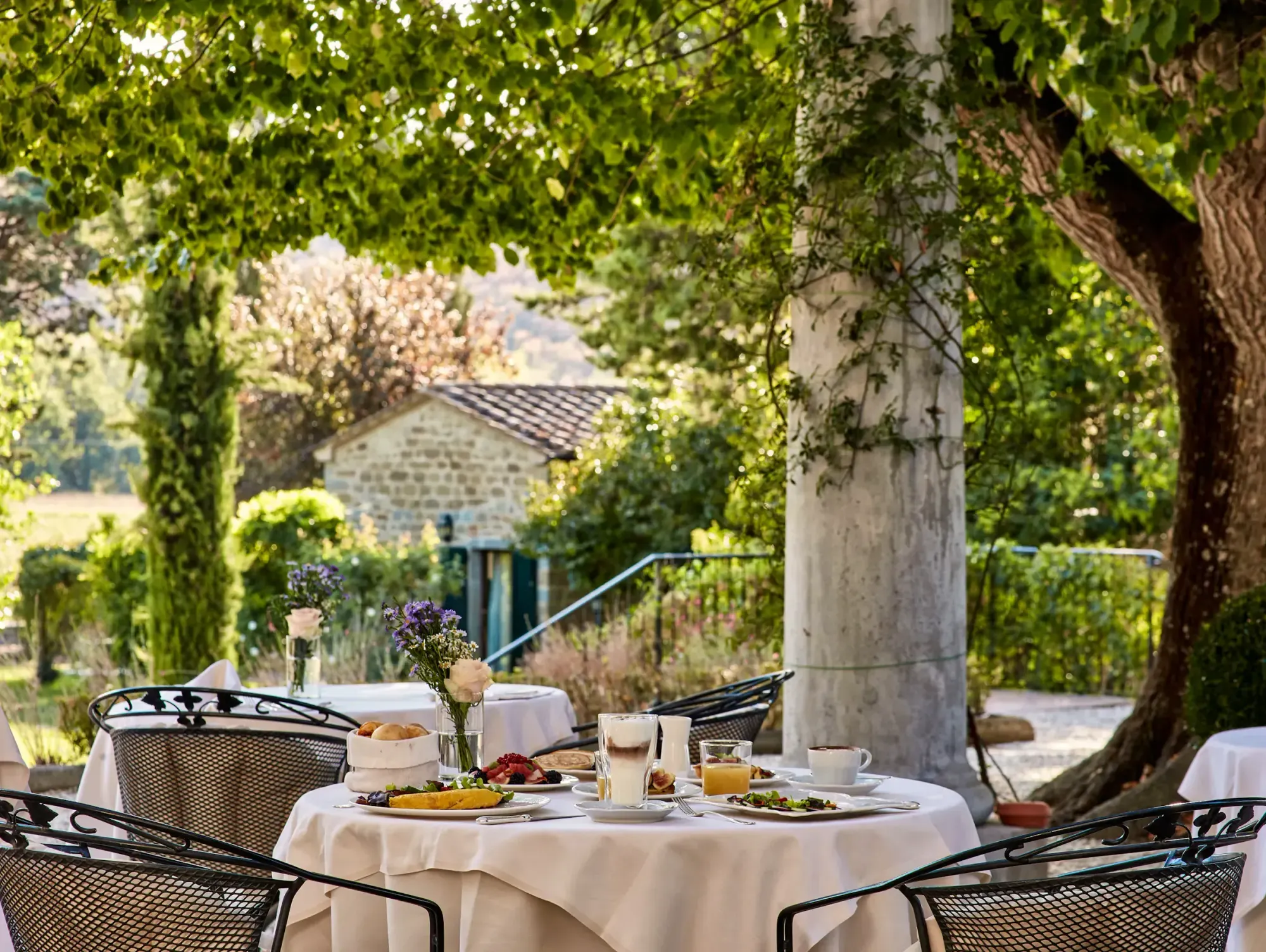 The dining room at Antica Casina di Caccia